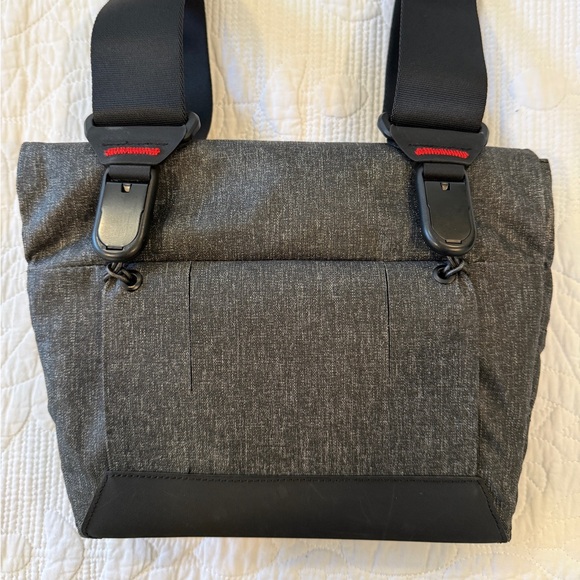 Peak Design Field Pouch & Slide Strap Bundle- The Ultimate Minimalist Carry - Picture 4 of 14